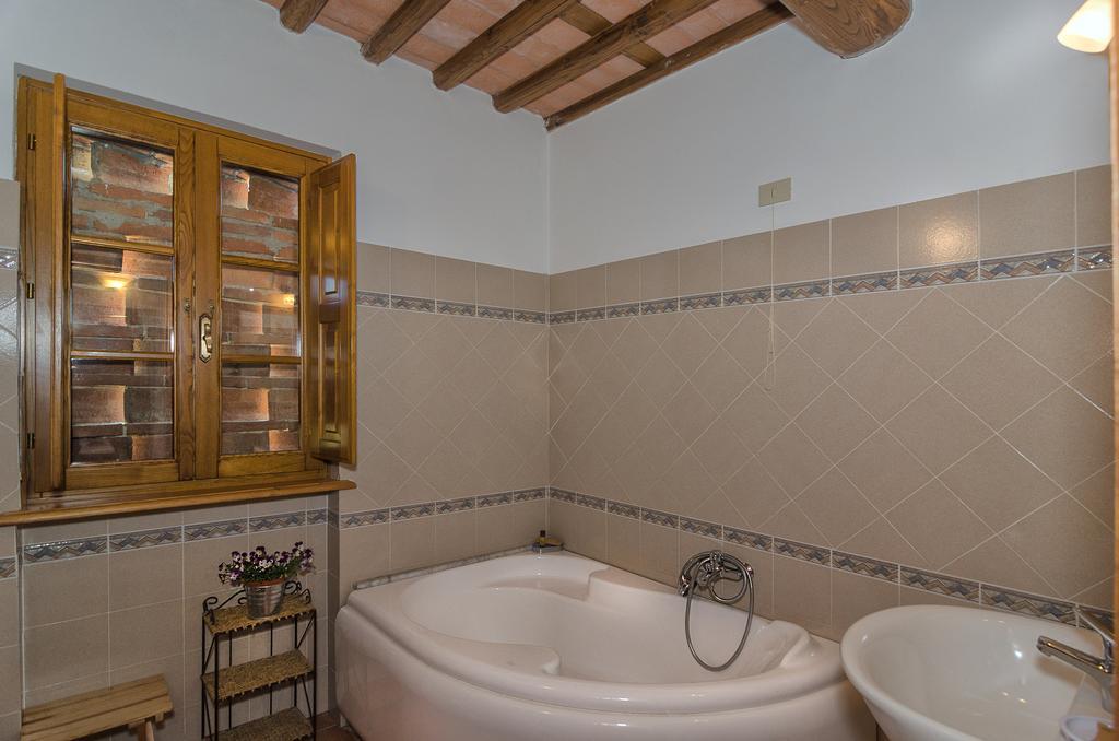 Agriturismo Ai Linchi Lucca Luaran gambar
